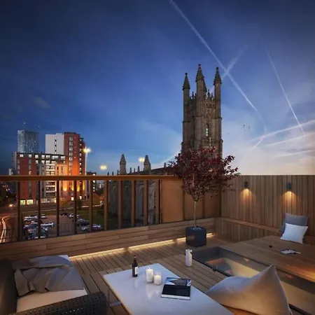 Luxury New Built Split-Level Flat With Rooftop Gardens Access Manchester Esterno foto